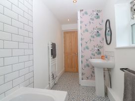 5 Victoria Road - Anglesey - 1152941 - thumbnail photo 15