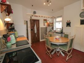 61 West Avenue - North Yorkshire (incl. Whitby) - 1153863 - thumbnail photo 9