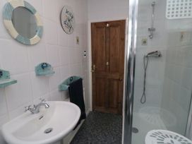 61 West Avenue - North Yorkshire (incl. Whitby) - 1153863 - thumbnail photo 17