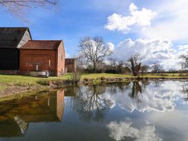 Brook Farm - Suffolk & Essex - 1153933 - thumbnail photo 1