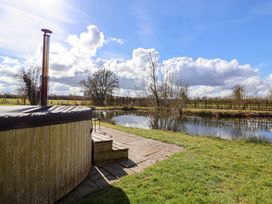 Brook Farm - Suffolk & Essex - 1153933 - thumbnail photo 37