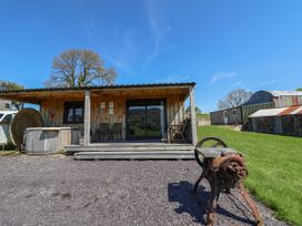 Arthur - North Wales - 1154338 - thumbnail photo 23