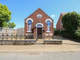 The Old Chapel - Norfolk - 1154443 - thumbnail photo 1