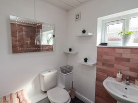 Esk Side Cottage - North Yorkshire (incl. Whitby) - 1154525 - thumbnail photo 32