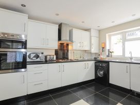 42 Hyfrydle Road - North Wales - 1154530 - thumbnail photo 11