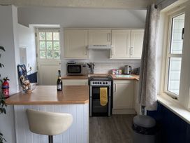 Lighthouse Cottage - Cornwall - 1154678 - thumbnail photo 4