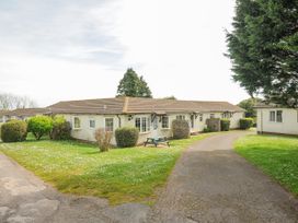 Chalet 30 at Landscove Holiday Park - Devon - 1154791 - thumbnail photo 19