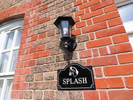 Splash - Dorset - 1154894 - thumbnail photo 3