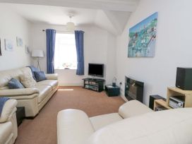 Bethan Apartment - Anglesey - 1155072 - thumbnail photo 2