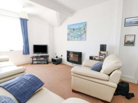 Bethan Apartment - Anglesey - 1155072 - thumbnail photo 3