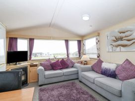 The Caravan @ Lletty'r Wennol - Anglesey - 1155219 - thumbnail photo 5