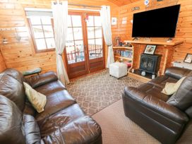 Touchwood Lodge - South Wales - 1155505 - thumbnail photo 7