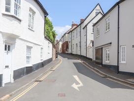 A street with houses and a sloped road at 5 Exe Street Topsham
