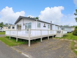 21 Norman Drive Lodge - Norfolk - 1155741 - thumbnail photo 1