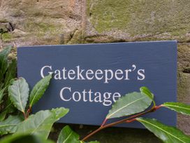 Gatekeepers - North Yorkshire (incl. Whitby) - 1156002 - thumbnail photo 2