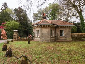 Gatekeepers - North Yorkshire (incl. Whitby) - 1156002 - thumbnail photo 25