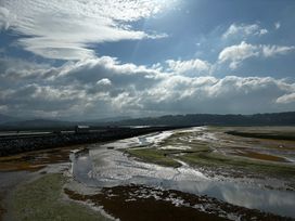 Estuary Escape - North Wales - 1156485 - thumbnail photo 19