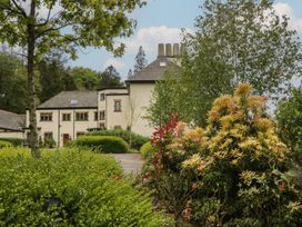 A house with garden and trees at Deer Wood At Applethwaite Hall in Windermere