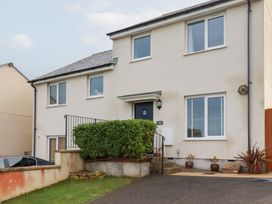 A house with steps and plants at Blissful Ocean Breeze in Perranporth