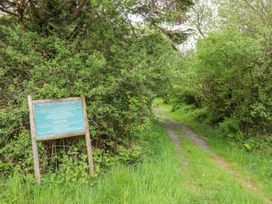 Hawfinch at Moorhead Country Holidays - Devon - 1156690 - thumbnail photo 32