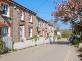 Pensilva - Cornwall - 1156888 - thumbnail photo 1