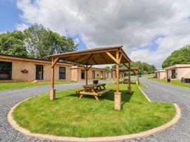 Valley Lodge 4 - North Wales Eco Lodges - North Wales - 1156968 - thumbnail photo 14