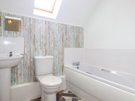 20 Keay Heights - Cornwall - 1156969 - thumbnail photo 20