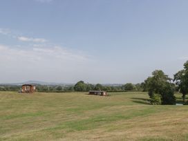 Poppy - South Wales - 1157270 - thumbnail photo 32