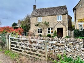 Meadow View Cottage - Cotswolds - 1157327 - thumbnail photo 1