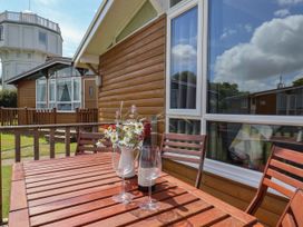 Pebble Beach Chalet - Devon - 1157337 - thumbnail photo 18