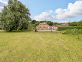 Dairy Cottage - Norfolk - 1157369 - thumbnail photo 40