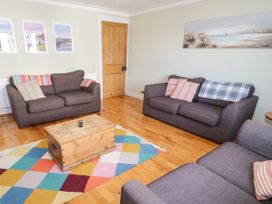 Flat, 1 Rose Hill Street - North Wales - 1157727 - thumbnail photo 4