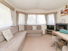 23 Manleigh Park - Devon - 1158123 - thumbnail photo 3