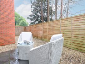 Flat 2, Thornlow Heights - Dorset - 1158490 - thumbnail photo 15