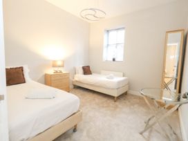 Flat 2, Thornlow Heights - Dorset - 1158490 - thumbnail photo 18