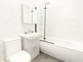 Flat 2, Thornlow Heights - Dorset - 1158490 - thumbnail photo 20