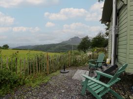 Shepherd's Hut at Penrallt Goch - North Wales - 1158648 - thumbnail photo 14