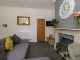 Flat 2 - Dorset - 1158718 - thumbnail photo 2