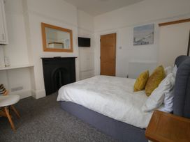 Flat 2 - Dorset - 1158718 - thumbnail photo 11