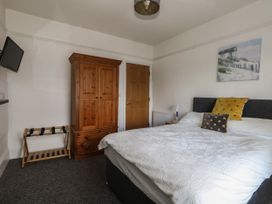 Flat 4 - Dorset - 1158720 - thumbnail photo 17