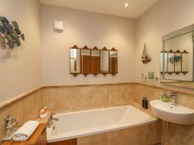 43A Quay Street - North Yorkshire (incl. Whitby) - 1159004 - thumbnail photo 39