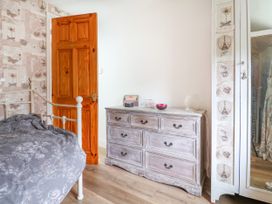 25 Clements Lane - Dorset - 1159007 - thumbnail photo 11