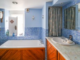 25 Clements Lane - Dorset - 1159007 - thumbnail photo 13