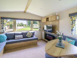 Caravan 6 at Blackmoor Farm - South Wales - 1159230 - thumbnail photo 2