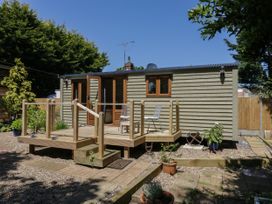 The Shepherd's Hut - Suffolk & Essex - 1159344 - thumbnail photo 2