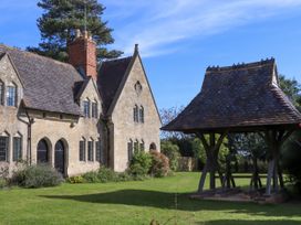 The Alms House East - Cotswolds - 1159773 - thumbnail photo 1