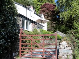 A house with a gate and pathway at Brockstone in Grasmere