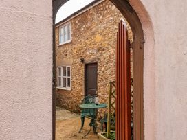 Upside Down Cottage - Devon - 1159983 - thumbnail photo 2