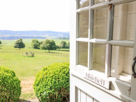 Blue Bell - Somerset & Wiltshire - 1159989 - thumbnail photo 3