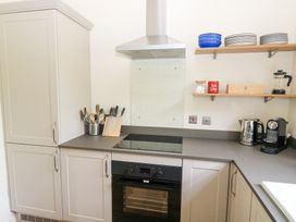 Peartree - Somerset & Wiltshire - 1159990 - thumbnail photo 8